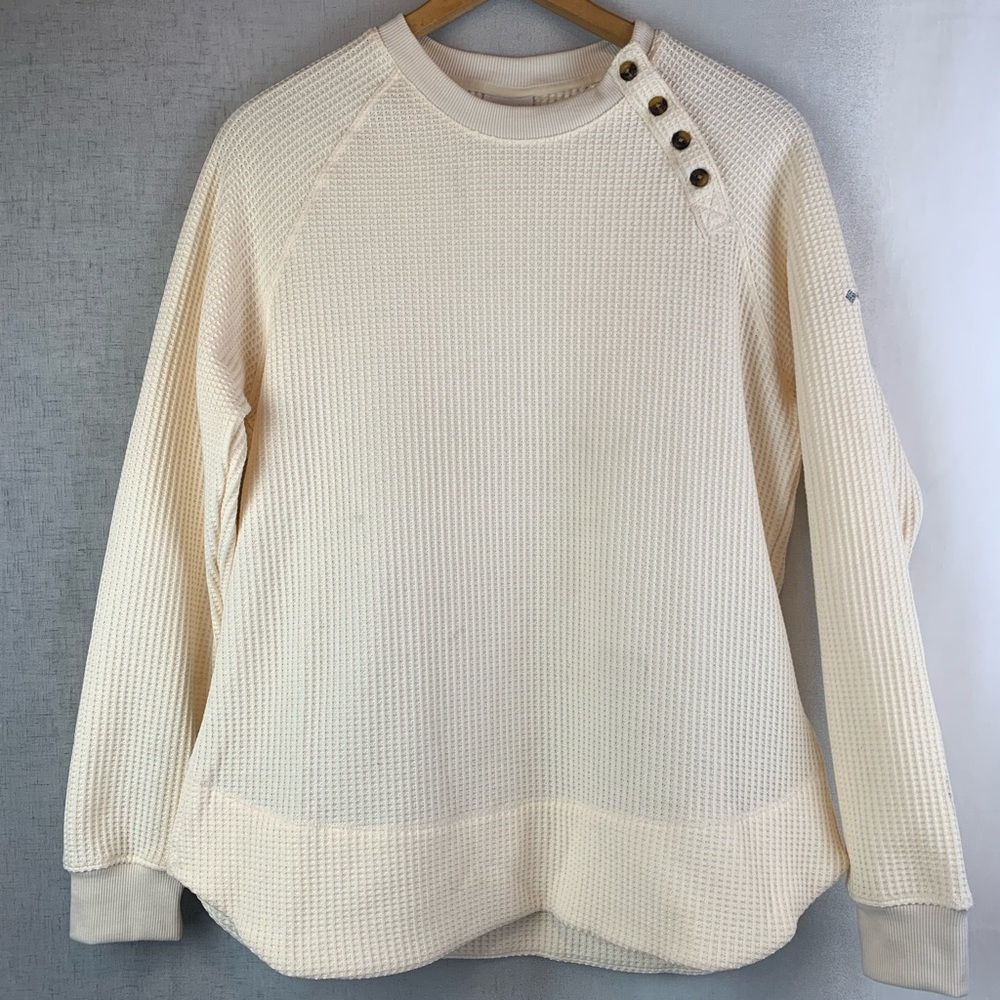 Columbia Waffle Long Sleeve Top XL wood buttons on shoulder
